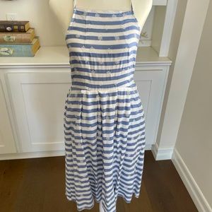 Very cute! Blue and white striped Juniors Dress w/ POCKETS